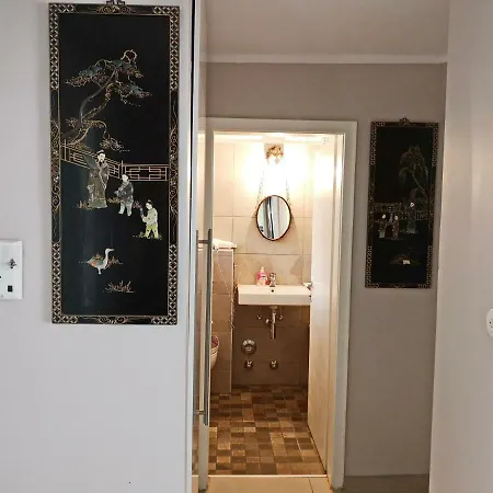 Near Underground Station Apartment