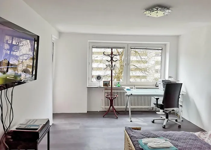 Business Vat Invoice Near Metro Apartament *
