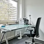 公寓 Business Vat Invoice Near Metro *